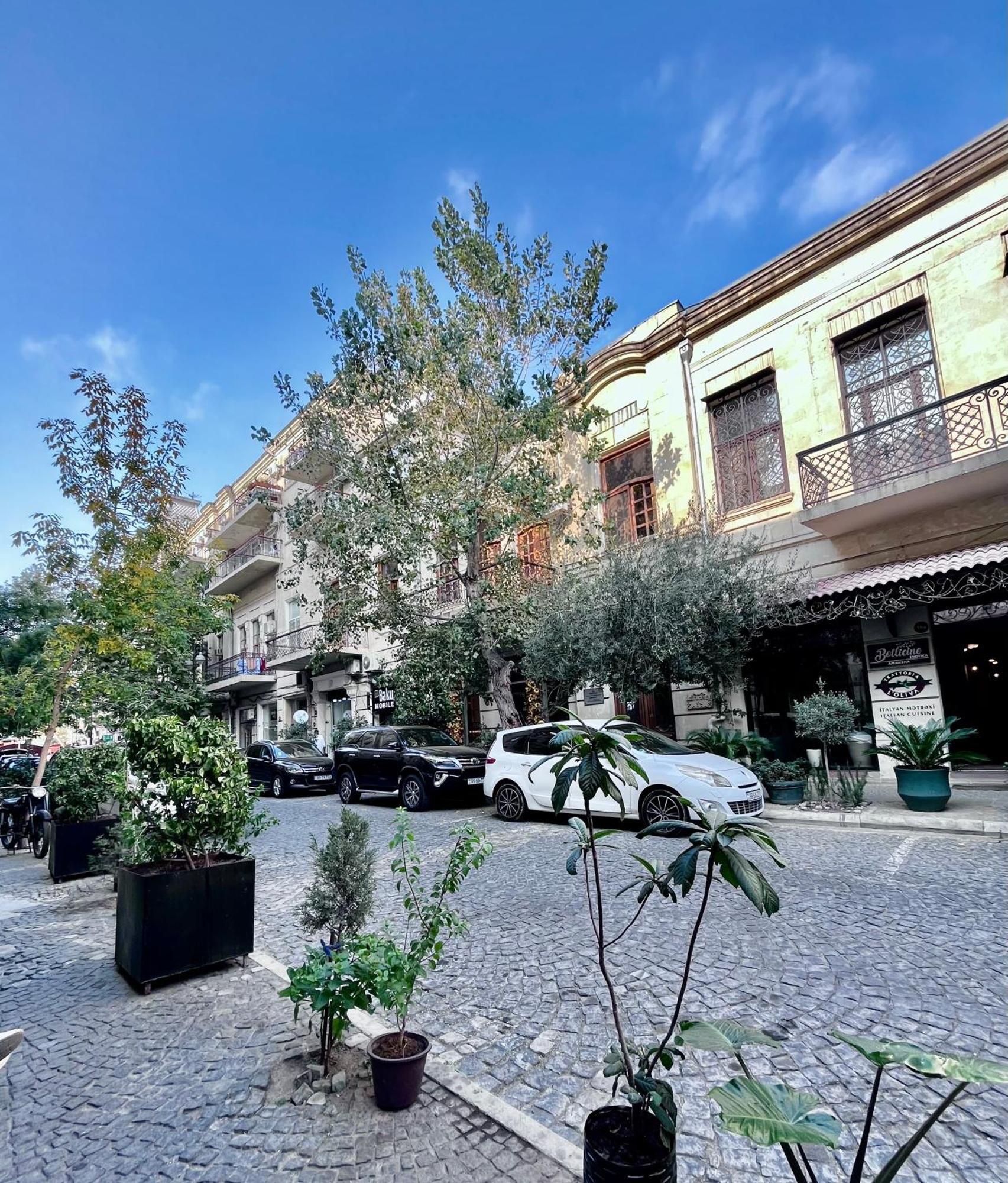 Nizami Central Street Hotel Baku Exterior photo